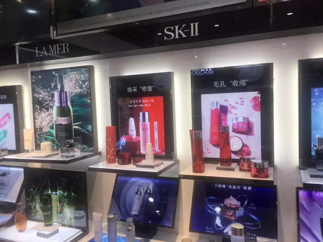 專營店(diàn)迎來(lái)大(dà)變革時(shí)代,這(zhè)些(xiē)連鎖的(de)最新動作(zuò)或将代表未來(lái)3.webp.jpg 專營店(diàn)迎來(lái)大(dà)變革時(shí)代,這(zhè)些(xiē)連鎖的(de)最新動作(zuò)或将代表未來(lái)3.webp.jpg